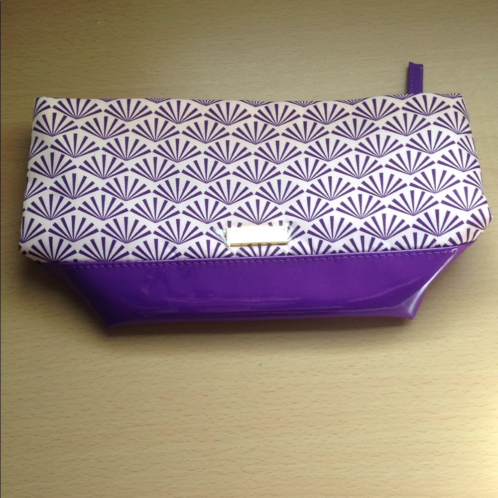 Shiseodo makeup bag